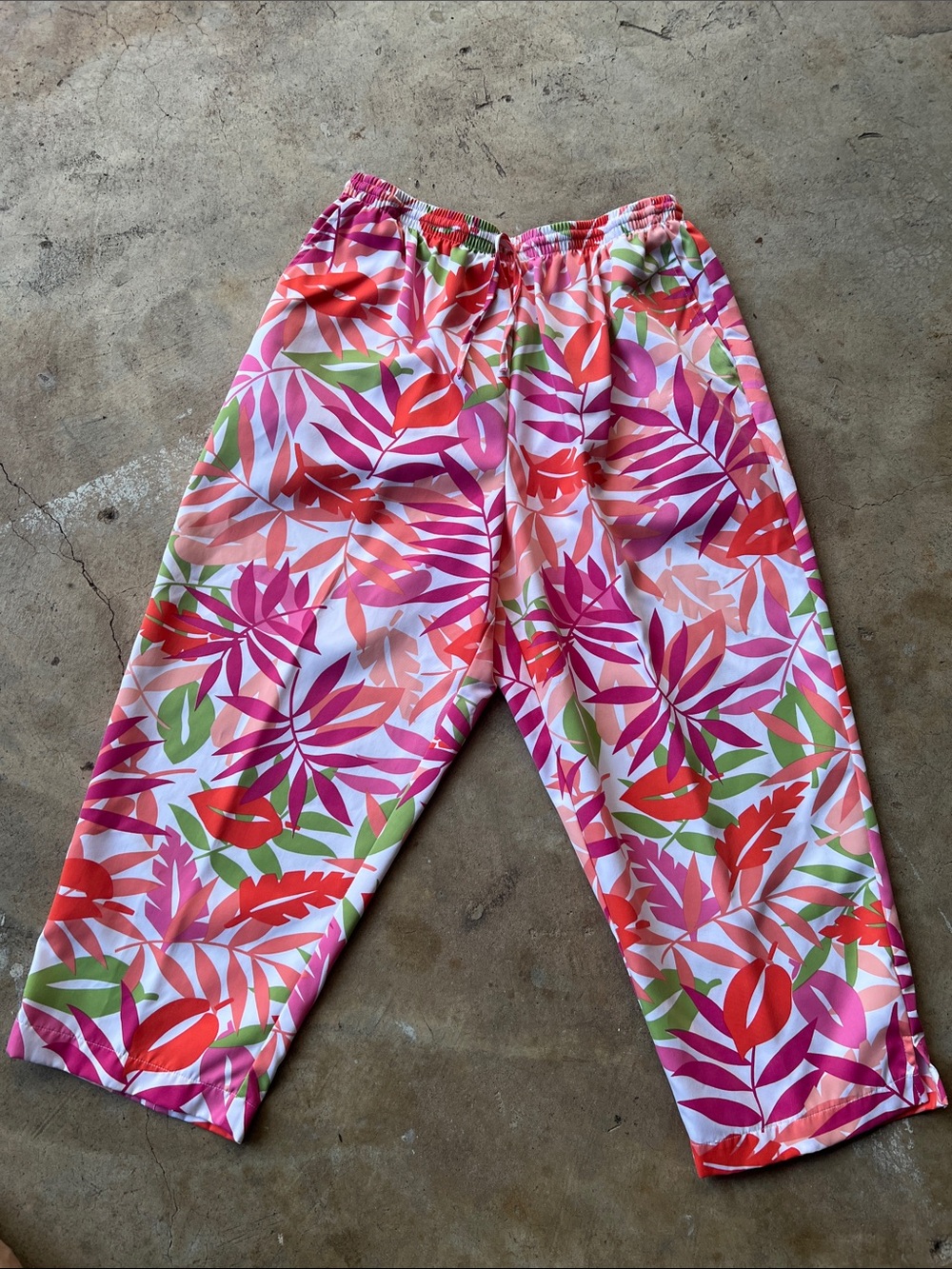 Alfred Dunner Pink, Red & Green Tropical Print Elastic Waist Skirt